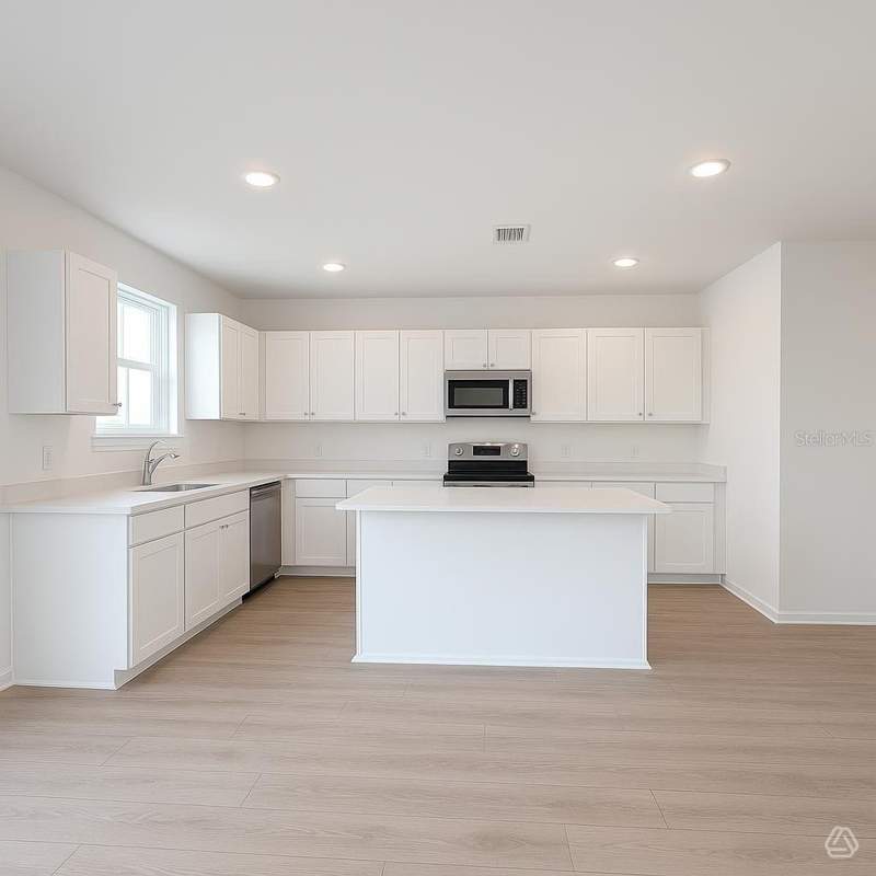 3 bedroom Single Family Residence at 12923 Red Deer Place, Deer Park, Parrish — photo 3