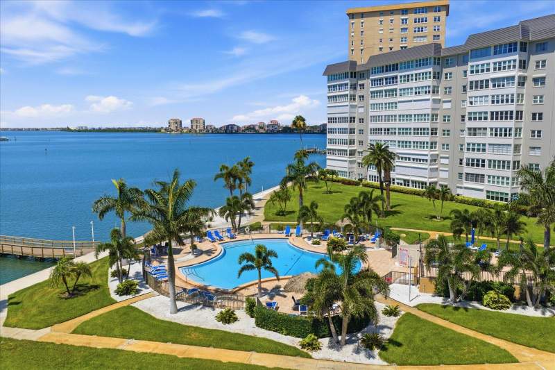 5108 BRITTANY DRIVE #607 home for sale in Bayway Isles Point Brittany Two