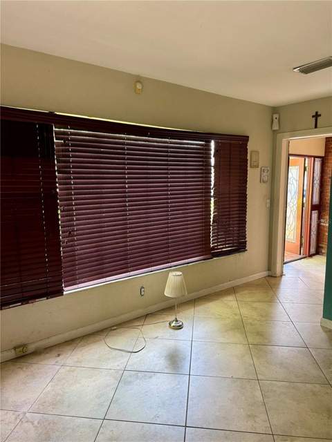 3018 W Aileen Street, Tampa FL - photo 6 of 14