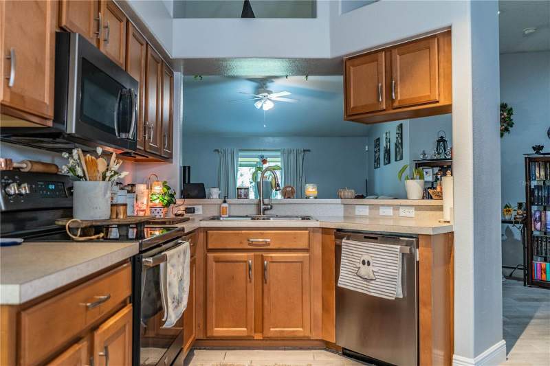 4 bedroom Single Family Residence at 816 Barrister Drive, Auburn Preserve, Auburndale — photo 4