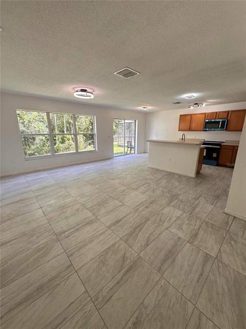 4502 Philadelphia Circle, Kissimmee FL - photo 9 of 25