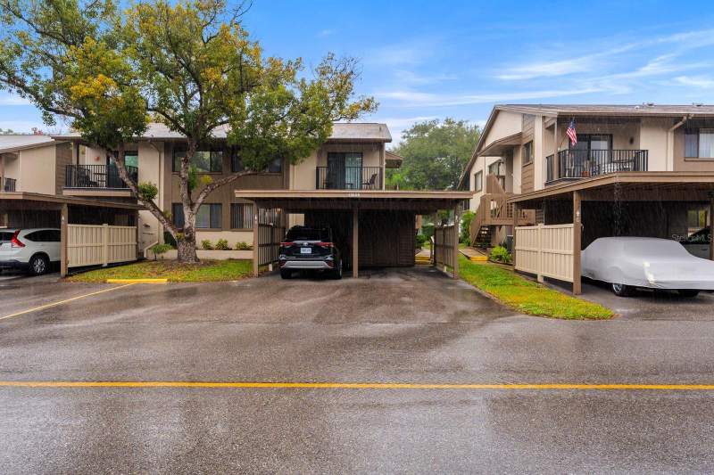 Beacon Woods Wedgewood Condo