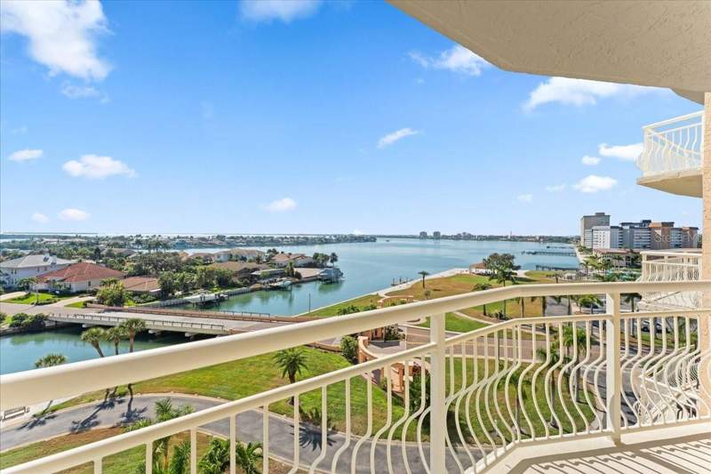2 bedroom Condominium at 4900 BRITTANY DRIVE #812, BAYWAY ISLES POINT BRITTANY SIX, ST PETERSBURG — photo 5