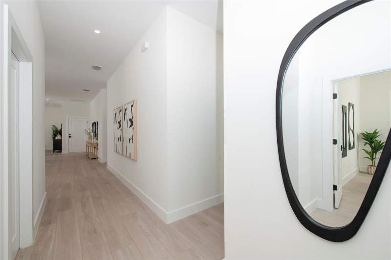4 bedroom Single Family Residence at 5346 2nd Avenue, Westminster Place, St Petersburg — photo 4