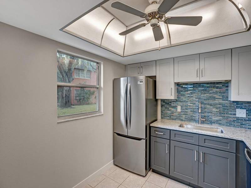 1 bedroom Condominium at 4805 Alt 19 #414, Cove Spgs Condo, Palm Harbor — photo 5