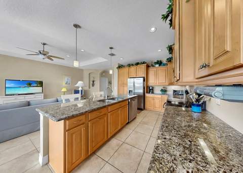 916 Spindle Palm Way, Apollo Beach FL - photo 15 of 41