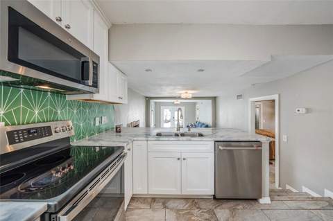 1702 E Knollwood Street, Tampa FL - photo 13 of 32