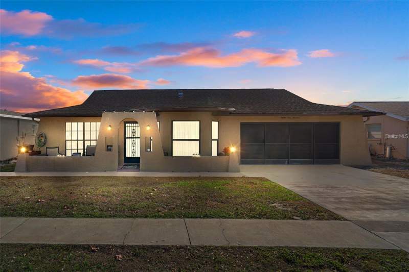 2 bedroom Single Family Residence at 8914 Schrader Boulevard, Bear Creek Sub, Port Richey — photo 2