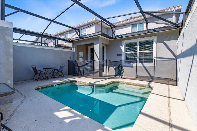 5 bedroom Townhouse at 3087 Juliet Drive, Storey Lake, Kissimmee — photo 2