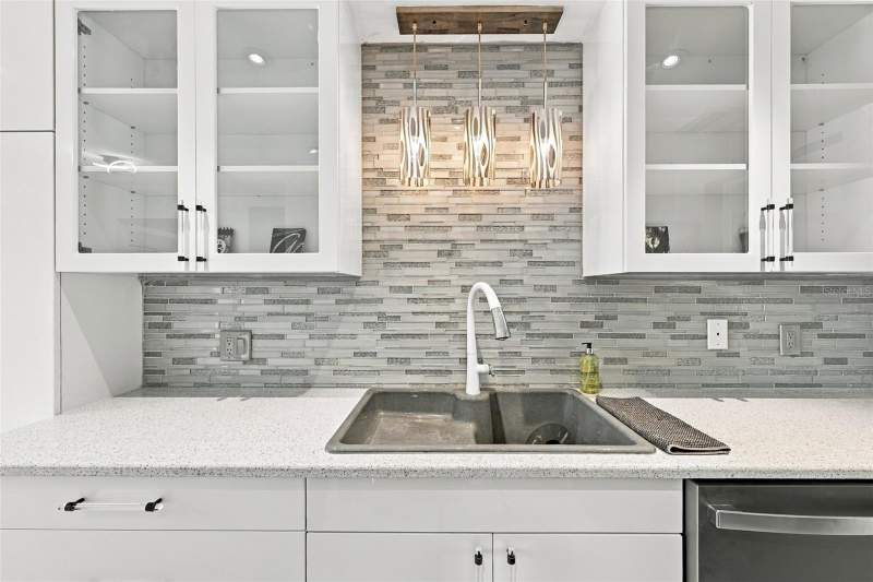 2 bedroom Villa at 452 Boca Ciega Point Boulevard, Boca Ciega Point East, St Petersburg — photo 5