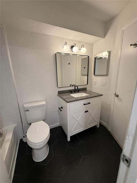 5160 Conroy Road #21, Orlando FL - photo 16 of 31