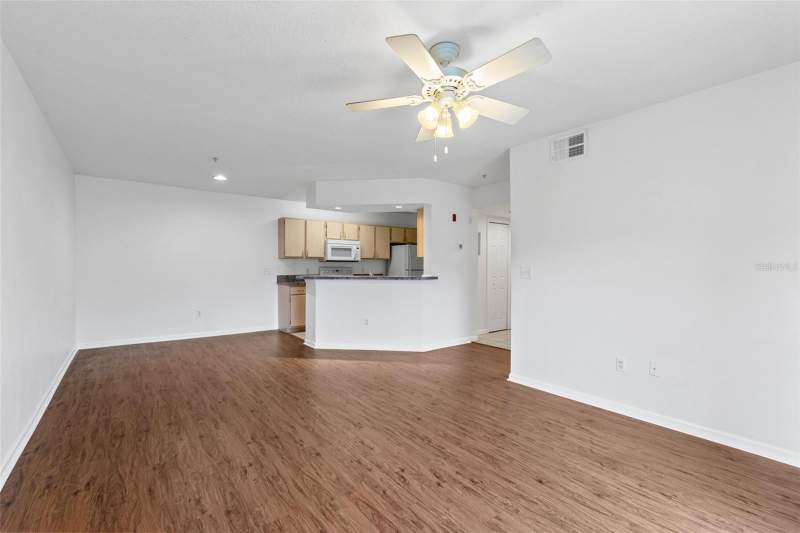 1 bedroom Condominium at 12602 Crest Springs Lane #1331, Crest/Waterford Lakes, Orlando — photo 4