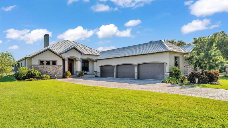 Dubois EstatesHomes for Sale in Plant City, FL