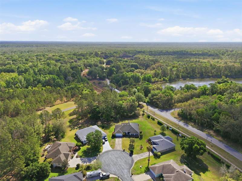 4 bedroom Single Family Residence at 42 Sunrise Drive, Lake Diamond Golf & Cc Ph 05, Ocala — photo 4