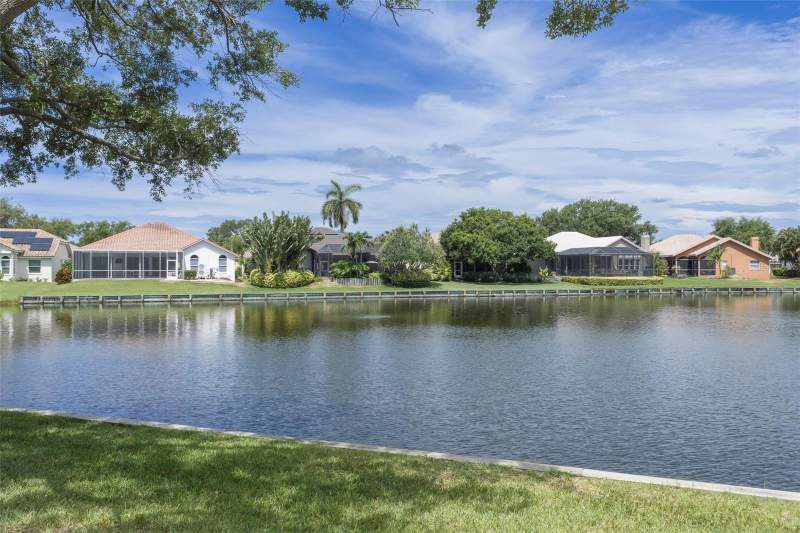 3 bedroom Single Family Residence at 4834 WINDMILL PALM TERRACE, PLACIDO BAYOU, ST PETERSBURG — photo 4