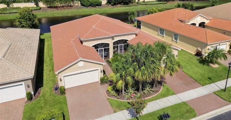 2 bedroom Villa at 4874 Marble Springs Circle, Valencia Lakes, Wimauma — photo 3
