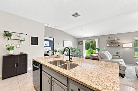 7109 Salt River Avenue, Sun City Center FL - photo 13 of 39