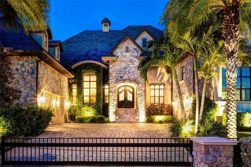 5 bedroom Single Family Residence at 5405 Leilani Drive, Brightwater Beach Estates, St Pete Beach — photo 4