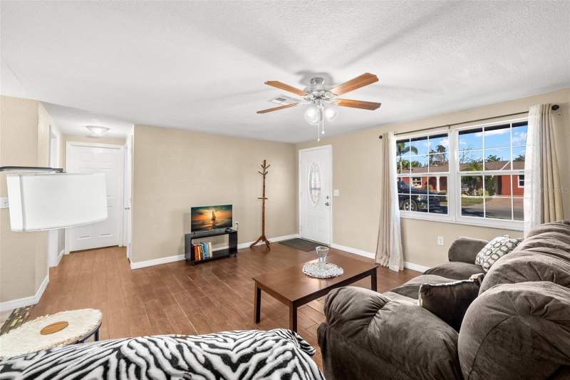 2 bedroom Single Family Residence at 4642 Eastwood Lane, Eastwood Acres, Holiday — photo 5