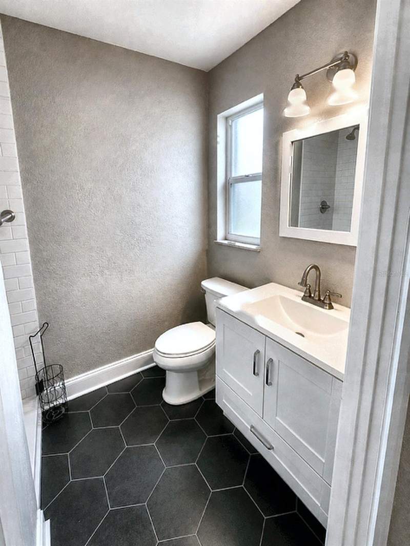 4 bedroom Single Family Residence at 4307 W Main Street, Forest Heights Unit 1, Tampa — photo 5