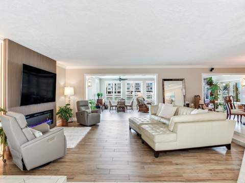 210 Dolphin Point #B, Clearwater Beach FL - photo 6 of 6