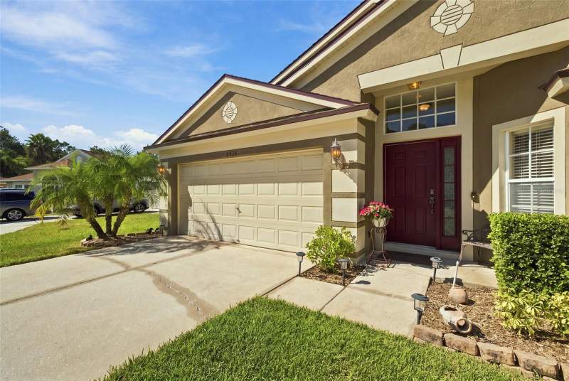 3 bedroom Single Family Residence at 5936 War Admiral Drive, Lexington Oaks Villages 15 & 16, Wesley Chapel — photo 4