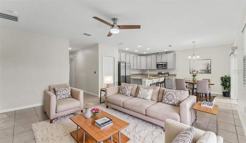 3 bedroom Single Family Residence at 4925 JACKSON STREET, JACKSON LANDING, WINTER HAVEN — photo 4