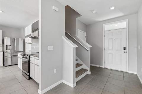 16734 Trite Bend Street, Wimauma FL - photo 6 of 71