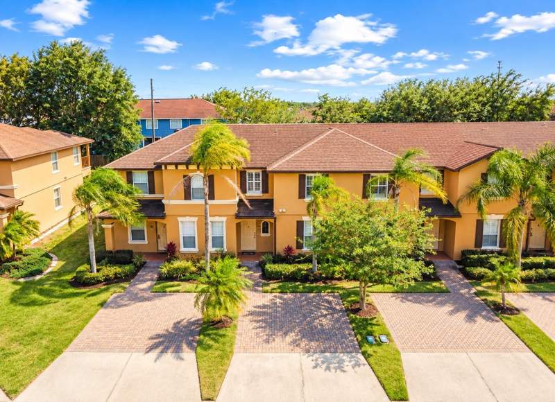4 bedroom Townhouse at 3632 Calabria Avenue, Villa At Regal Palms Condo, Davenport — photo 2