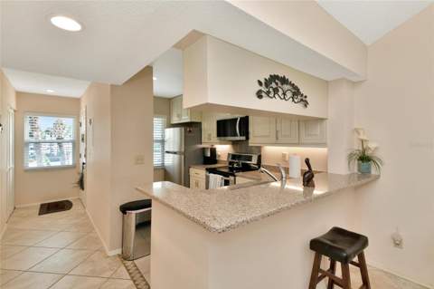 421 Cerromar Terrace #469, Venice FL - photo 16 of 44