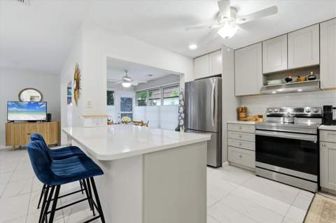 3978 Overlook Bend Terrace #25, Sarasota FL - photo 18 of 54