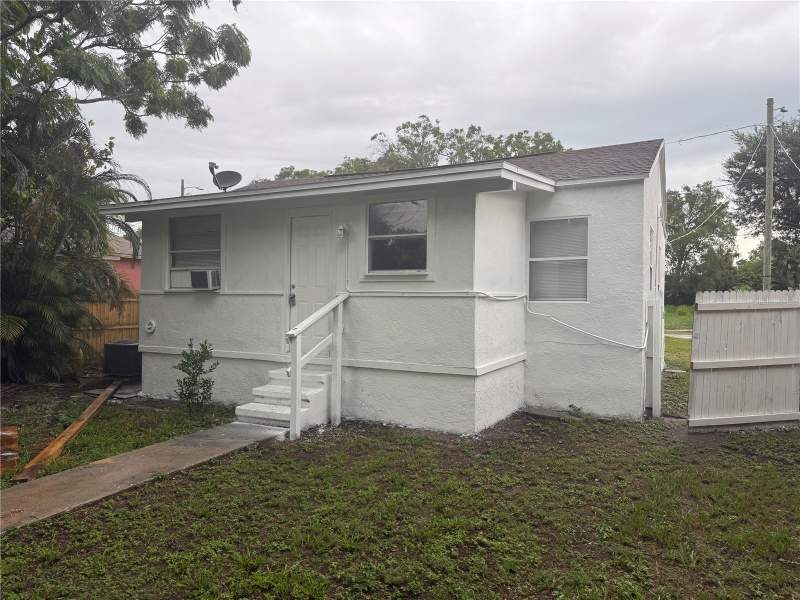 3 bedroom Single Family Residence at 2615 E 28th Avenue, Campobello Blocks 1 To 30, Tampa — photo 3
