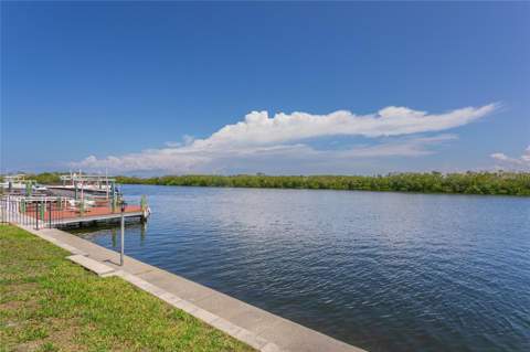 5557 Bowline Bend, New Port Richey FL - photo 11 of 48