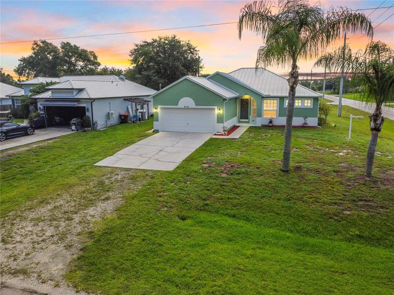 3 bedroom Single Family Residence at 8316 106TH AVENUE, VERO LAKE ESTATES, VERO BEACH — photo 1