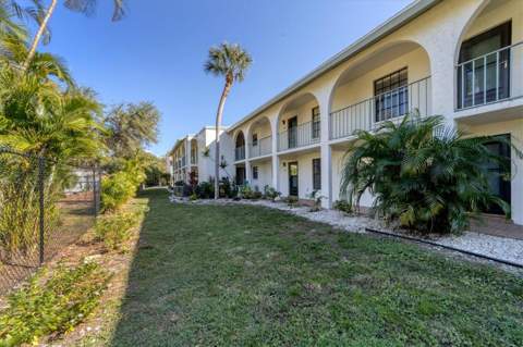 1730 Manasota Beach Road #105, Englewood FL - photo 7 of 42