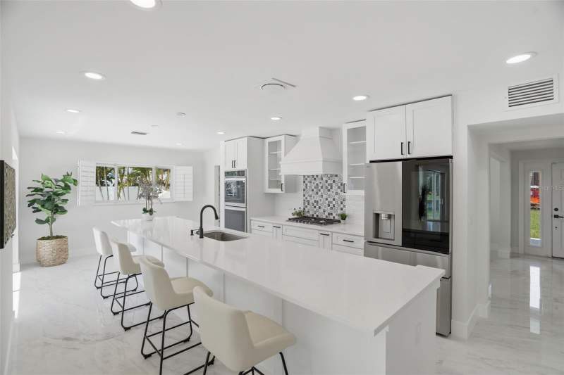 5 bedroom Single Family Residence at 5101 Dover Street, Shore Acres Venice Sec 2nd Pt Rep Blk 7, St Petersburg — photo 4