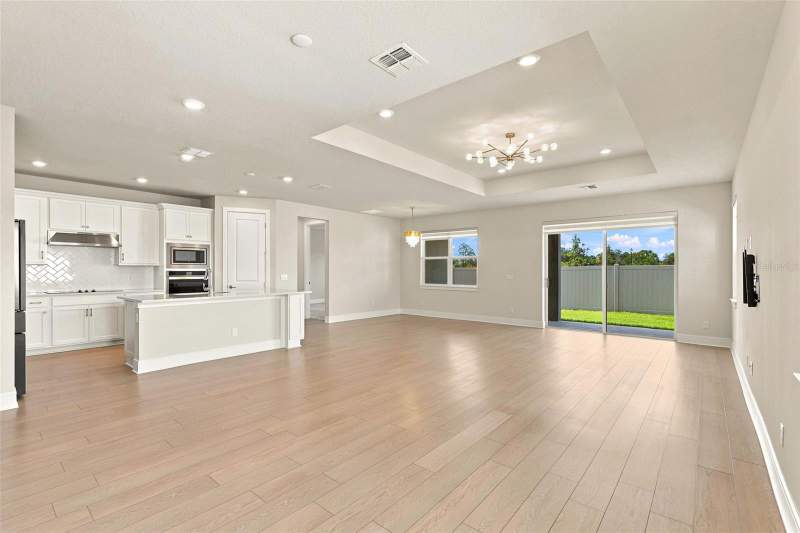 4 bedroom Single Family Residence at 1803 Groveline Road, Amelia Groves Ph 1, St Cloud — photo 2
