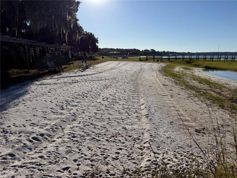 5 bedroom Single Family Residence at 12653 SE 141st Avenue Road, Weir Park, Ocklawaha — photo 2