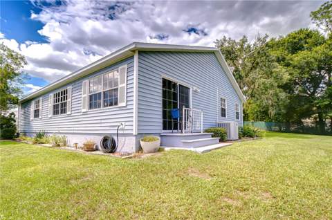 5912 Newberry Court, Zephyrhills FL - photo 6 of 40