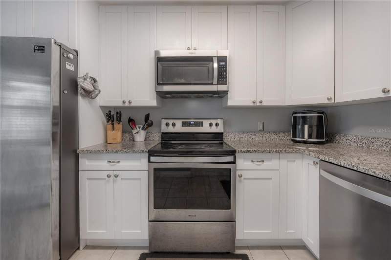 2 bedroom Single Family Residence at 5937 13th Avenue, Tyrone Gardens Sec 1, St Petersburg — photo 4