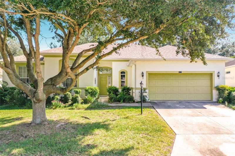 4431 NOTTOWAY DRIVE home for sale in Plantation At Leesburg Nottoway Village Homes for Sale