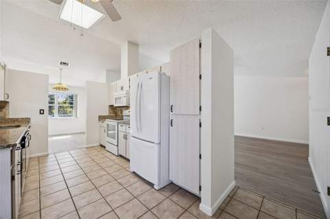 26233 Newcombe Circle, Leesburg FL - photo 19 of 80