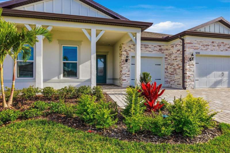 3 bedroom Single Family Residence at 9213 Sand Dune Cove, Del Webb At Bayview Ph IV, Parrish — photo 3