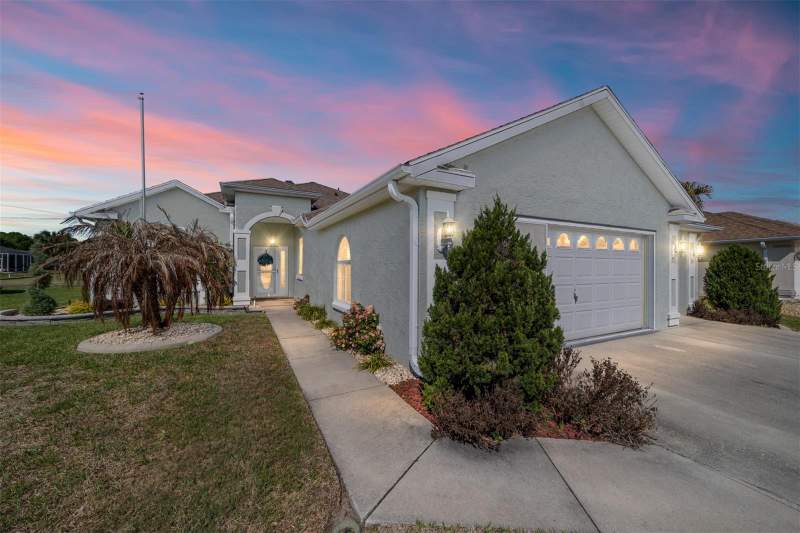 3 bedroom Single Family Residence at 5751 NW 25th Loop, Ocala Palms Un 08, Ocala — photo 2