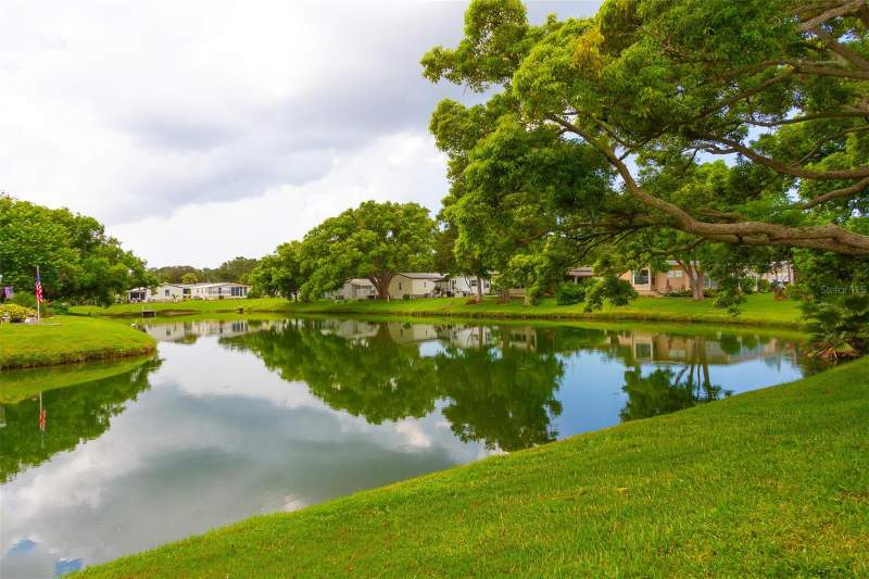 2 bedroom Manufactured Home at 172 Clubview Drive #5, Briar Creek Mobile Home Community II Condo, Safety Harbor — photo 2