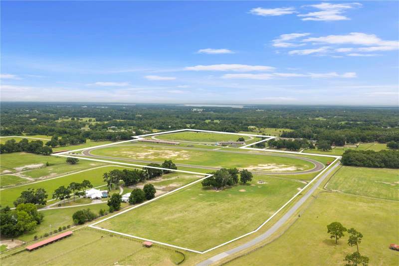 9 bedroom Farm at 1345 NE 155th Place, Bellemont Farms, Citra — photo 4
