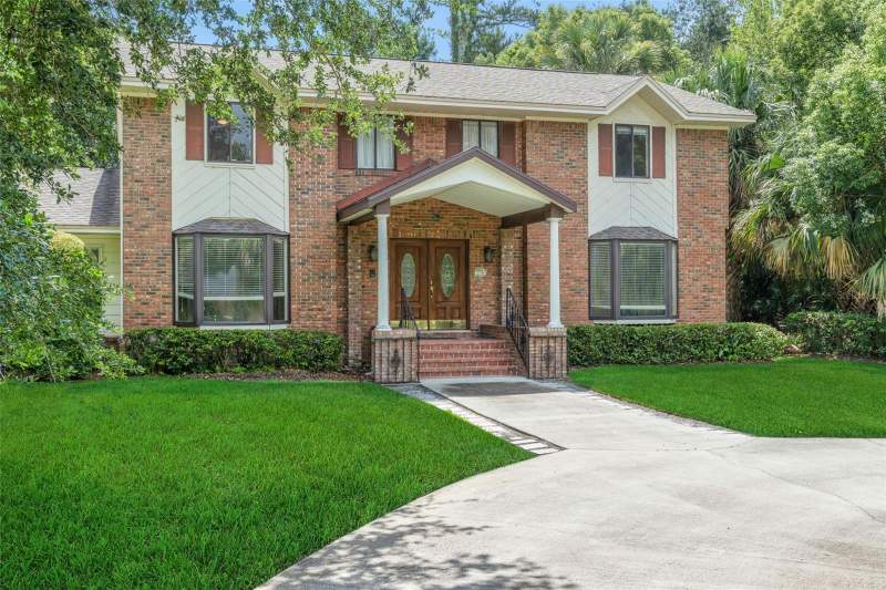 4 bedroom Single Family Residence at 230 HUNTERS TRAIL, MARKHAM PLACE, LONGWOOD — photo 3