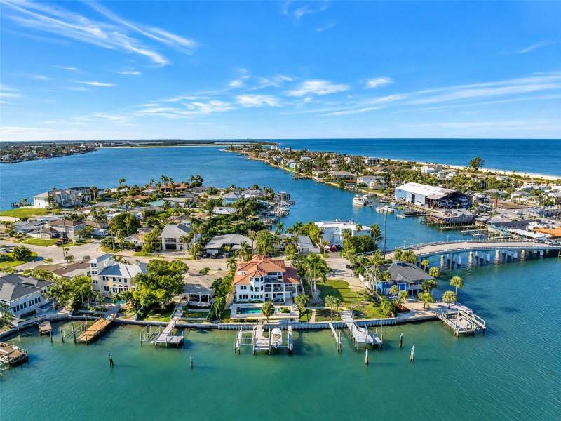 5 bedroom Single Family Residence at 199 21st Avenue, Vina-Del-Mar Sec 1, St Pete Beach — photo 5