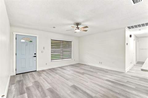 7245 Hylan Street, Zephyrhills FL - photo 12 of 49