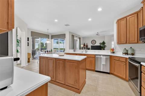 9085 Laurel Ridge Drive, Mount Dora FL - photo 12 of 55